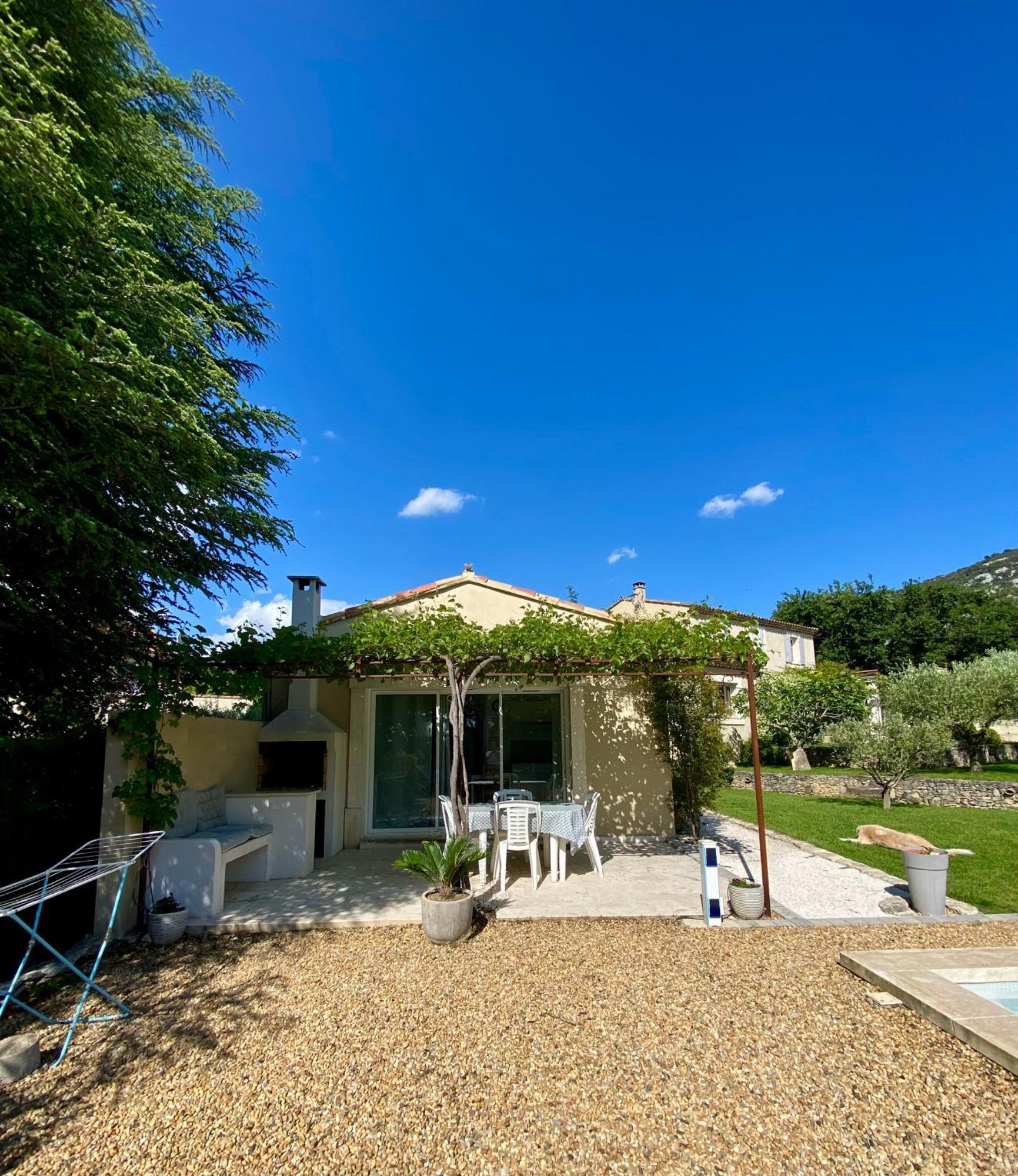 La Petite Maison Robion en Luberon Rum bild